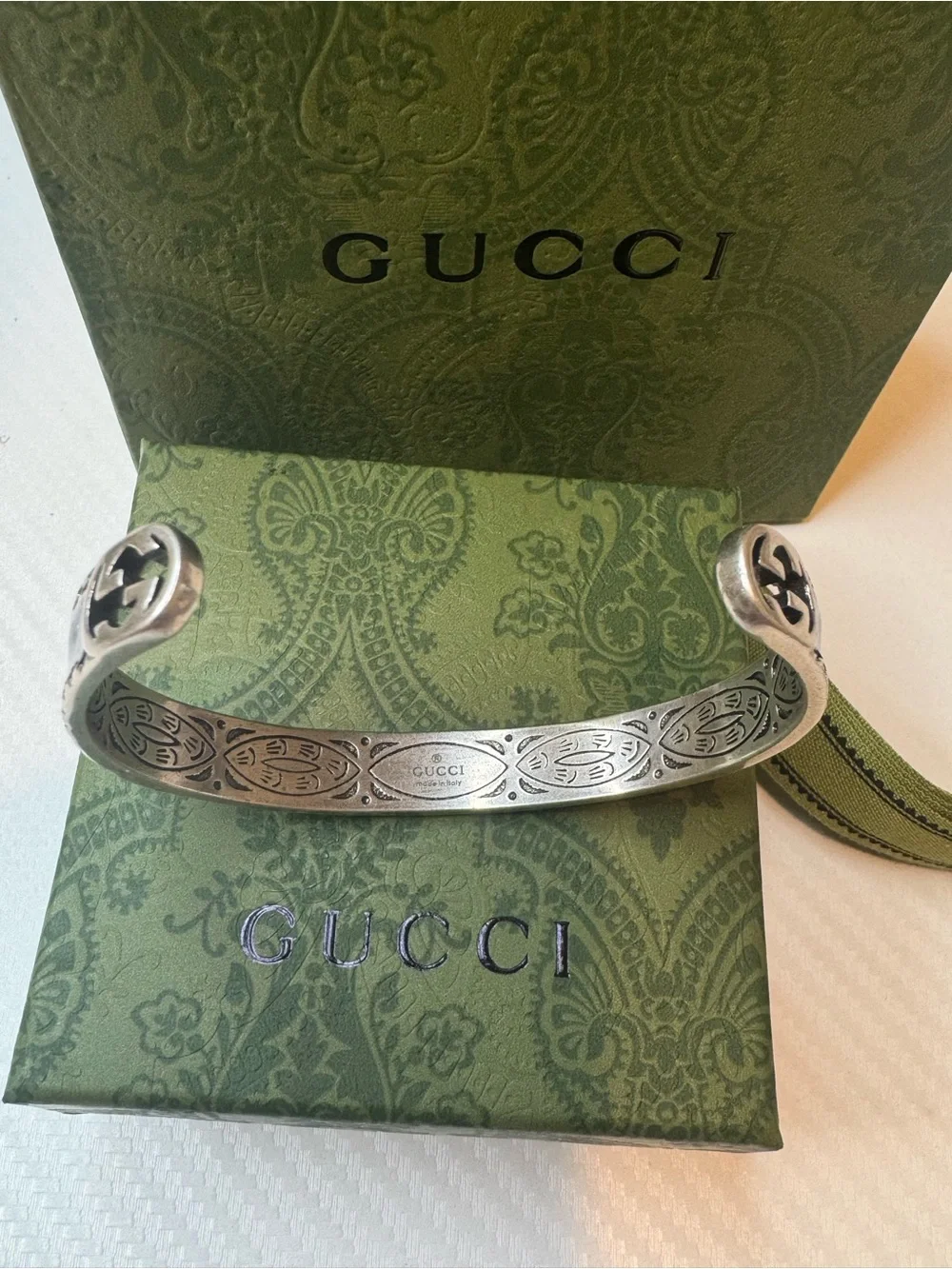 Gucci Silver-Tone Cuff with Black Inlay and Interlocking G Detail